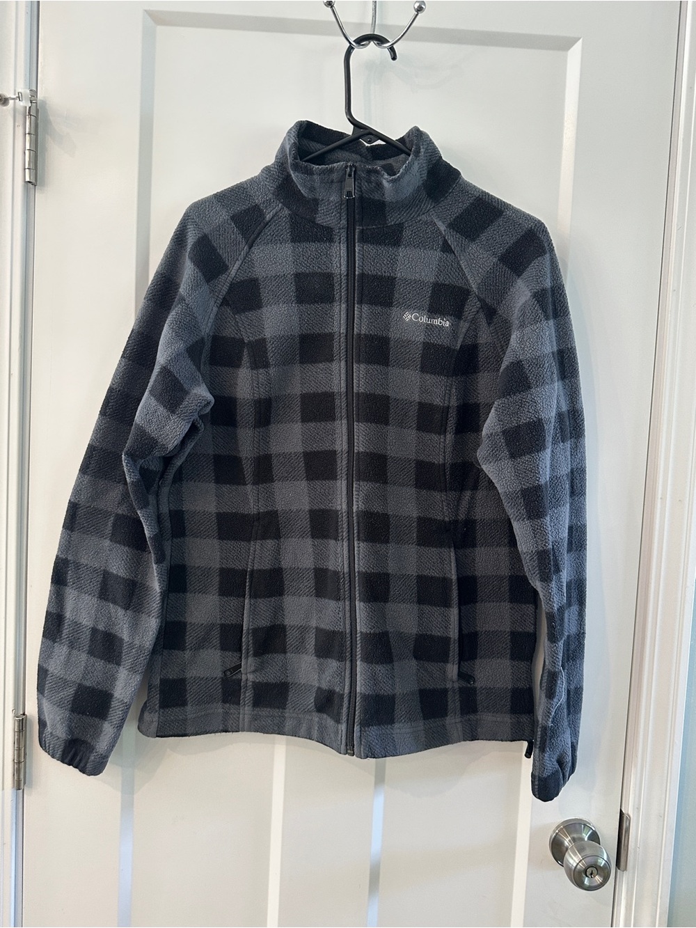 Columbia Women's Plaid Fleece Jacket gray and black size Large